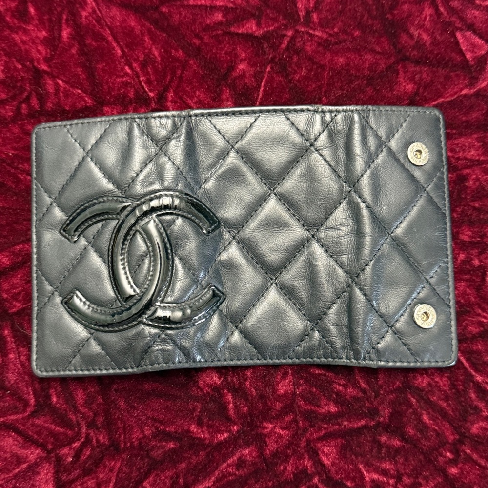 CHANEL Key Holder - Picture 8 of 11